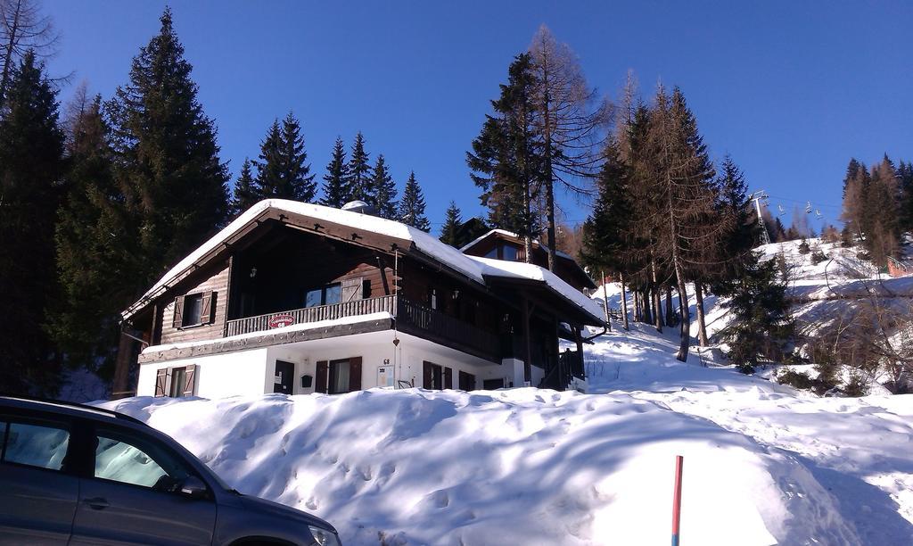 Fichtenblockhütte Sonnenalpe Nassfeld Exteriör bild