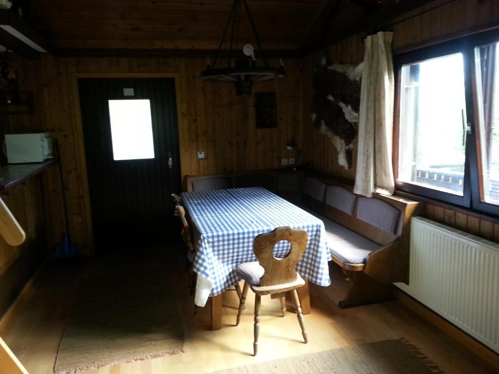 Fichtenblockhütte Sonnenalpe Nassfeld Rum bild