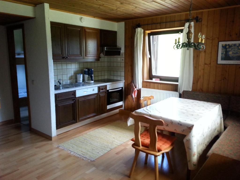 Fichtenblockhütte Sonnenalpe Nassfeld Rum bild
